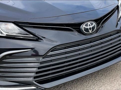 Used 2022 Toyota Camry LE FWD image 29
