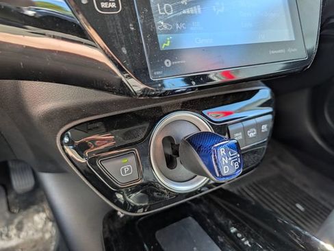 Used 2022 Toyota Prius Prime XLE FWD image 22