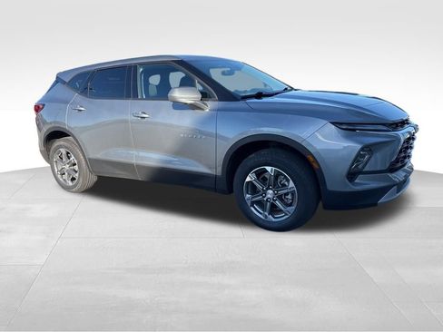 Used 2023 Chevrolet Blazer LT w/ Driver Confidence Package image 12