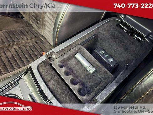 Used 2017 Dodge Charger R/T image 42