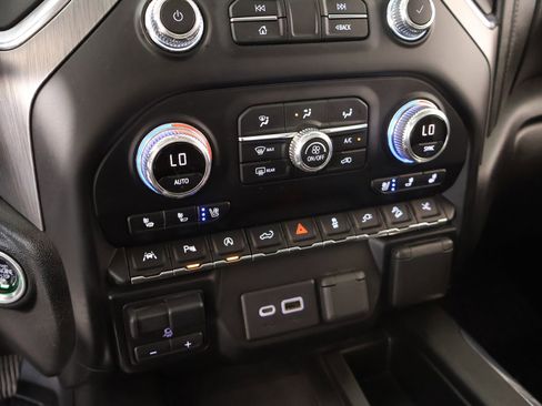 Used 2020 GMC Sierra 1500 Denali w/ Denali Ultimate Package image 7