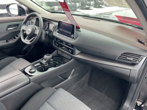 Certified 2023 Nissan Rogue SV image 22