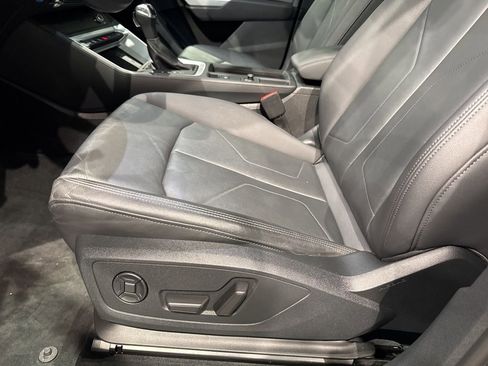 Used 2022 Audi Q3 2.0T Premium image 12