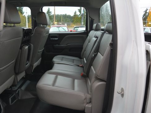 Used 2018 Chevrolet Silverado 2500 W/T image 11