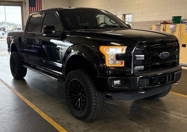 Used 2016 Ford F150 Lariat w/ Equipment Group 502A Luxury AWD/4WD image 1