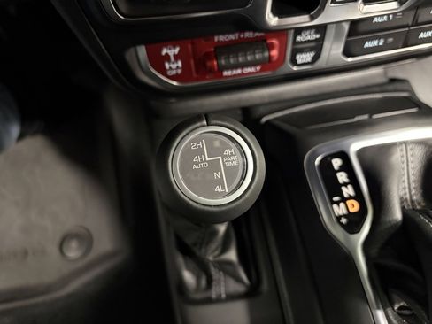 Used 2025 Jeep Gladiator Rubicon image 21