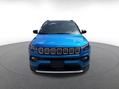 Used 2025 Jeep Compass Limited image 3