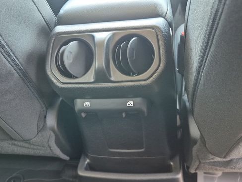 Used 2023 Jeep Wrangler Unlimited w/ Cold Weather Group AWD/4WD image 28