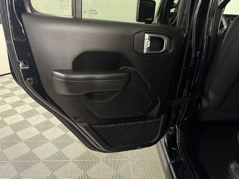 Certified 2023 Jeep Wrangler Unlimited AWD/4WD image 26