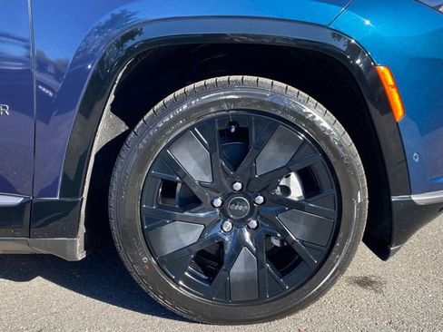 New 2025 Jeep Wagoneer S Launch Edition AWD/4WD image 18