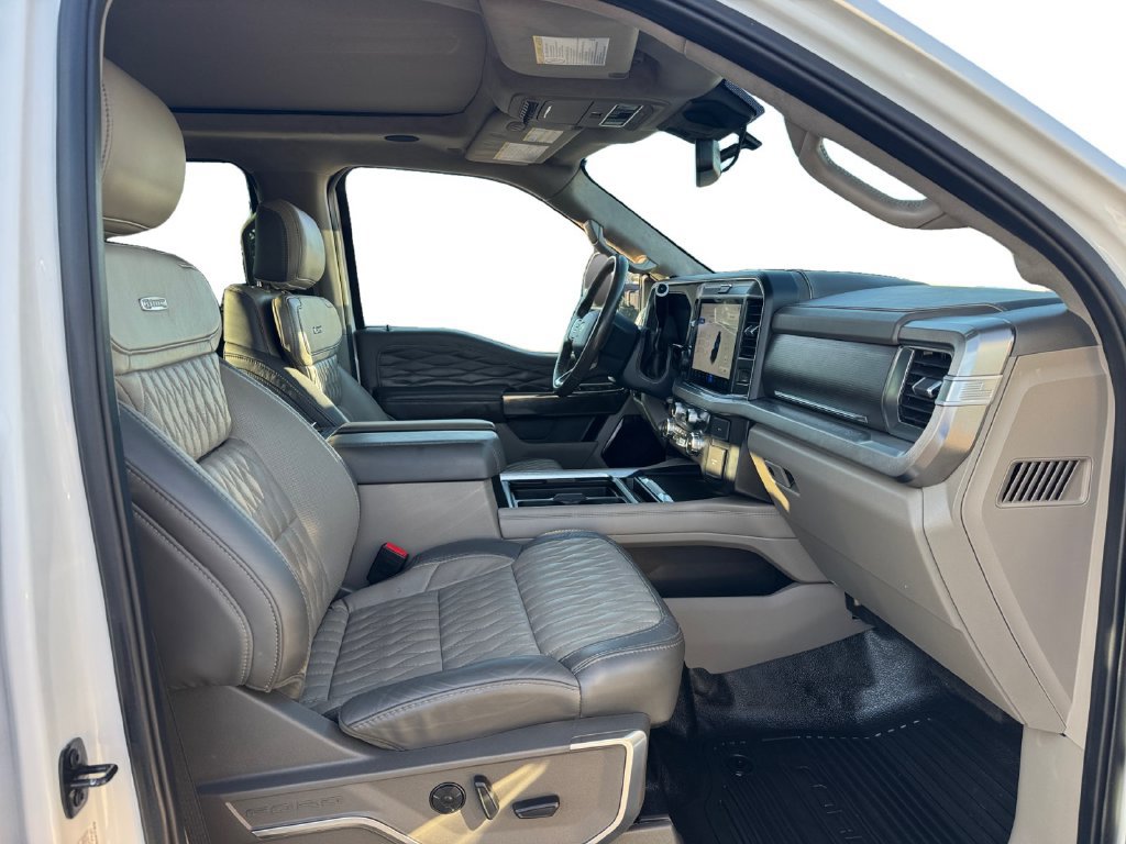 Used 2025 Ford F350 Platinum w/ Platinum Plus Package AWD/4WD image 15