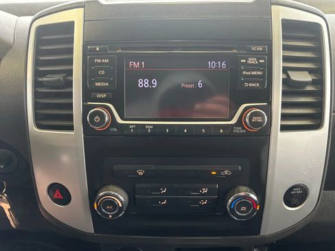 Used 2017 Nissan Frontier S image 16