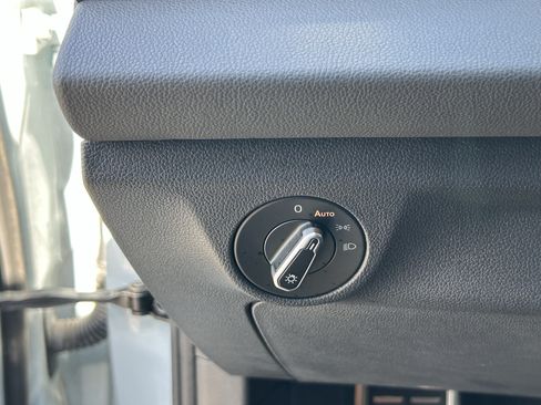 Used 2025 Volkswagen Jetta Sport FWD image 20