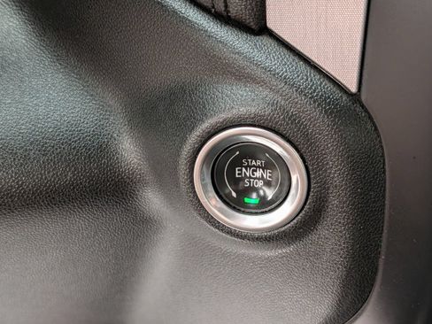 Used 2020 GMC Sierra 2500 SLE w/ SLE Convenience Package AWD/4WD image 9