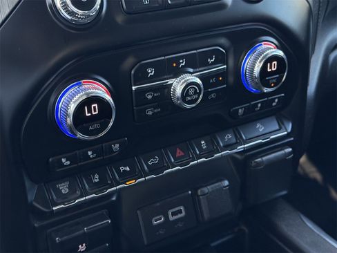 Used 2022 GMC Sierra 2500 Denali image 20