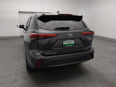 Used 2020 Toyota Highlander Limited image 6