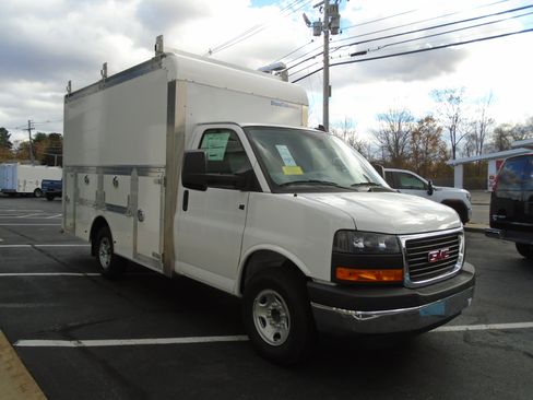 New 2025 GMC Savana 3500 w/ Power Convenience Package image 2