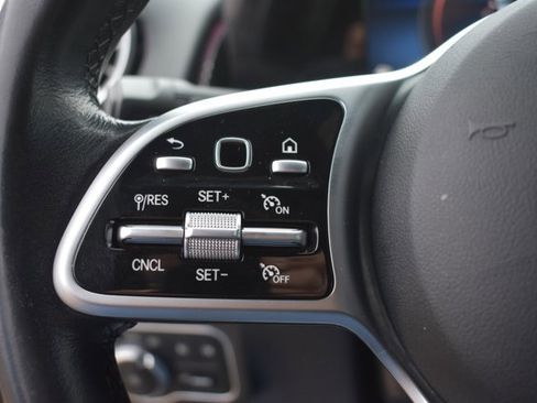 Used 2021 Mercedes-Benz GLB 250 image 19