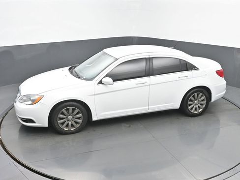 Used 2014 Chrysler 200 Touring image 37