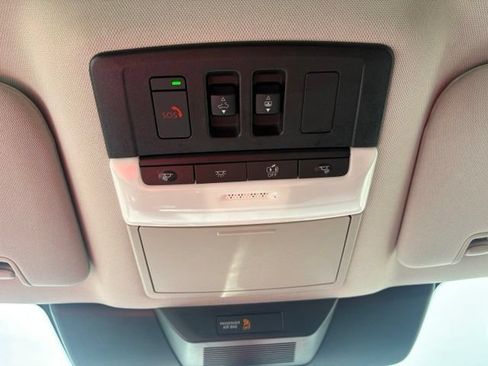 Used 2023 Nissan Pathfinder Platinum AWD/4WD image 24