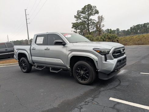 Used 2024 Toyota Tacoma SR5 image 2