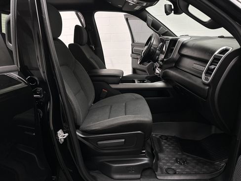 Used 2019 RAM 1500 Big Horn AWD/4WD image 24