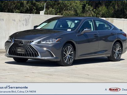 Used 2024 Lexus ES 300h w/ Premium Package