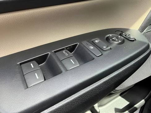 Certified 2021 Honda CR-V LX image 25