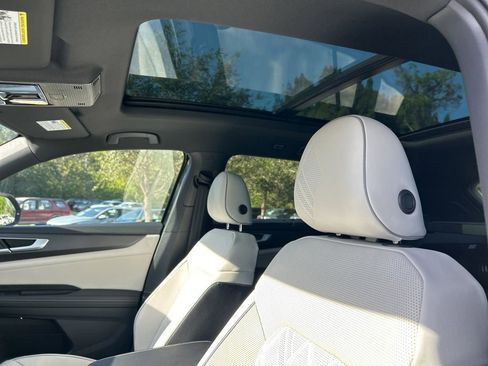 New 2026 Volkswagen Atlas Cross Sport SEL Premium R-Line image 22