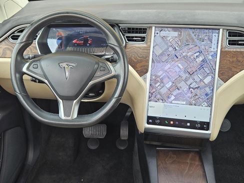 Used 2016 Tesla Model X 90D AWD/4WD image 23