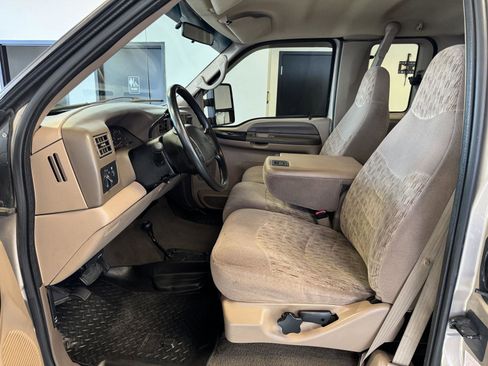 Used 1999 Ford F250 XLT image 17