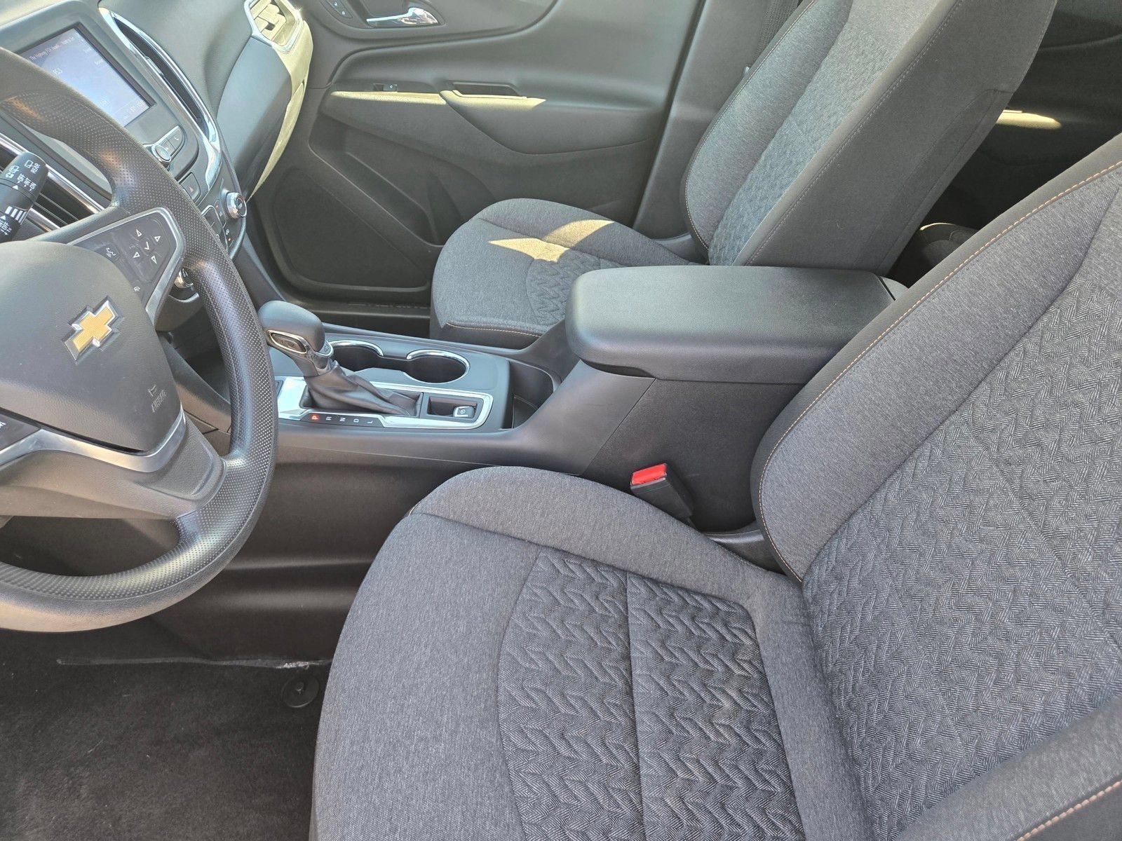 Used 2023 Chevrolet Equinox LT AWD/4WD image 11