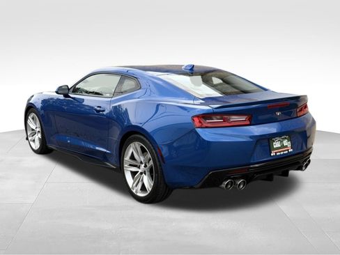 Used 2016 Chevrolet Camaro LT w/ RS Package RWD image 9