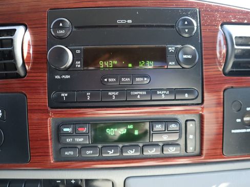 Used 2006 Ford F350 4x4 SuperCab DRW Super Duty image 50