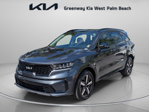 Used 2023 Kia Sorento S w/ Panoramic Sunroof Package FWD image 4