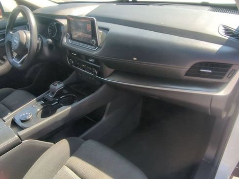 Used 2024 Nissan Rogue SV AWD/4WD image 26