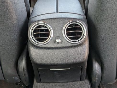 Used 2022 Mercedes-Benz E 350 Sedan image 18