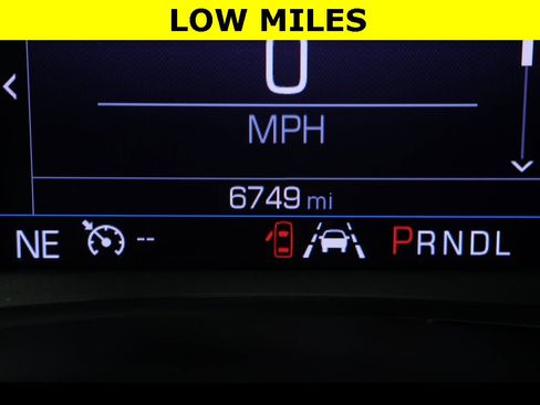 Used 2023 Chevrolet Equinox LT image 3