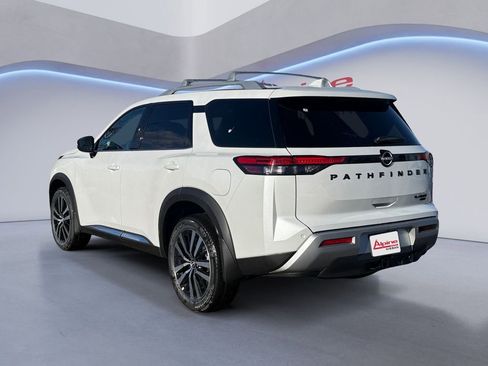 New 2025 Nissan Pathfinder Platinum w/ Black Appearance Package image 3
