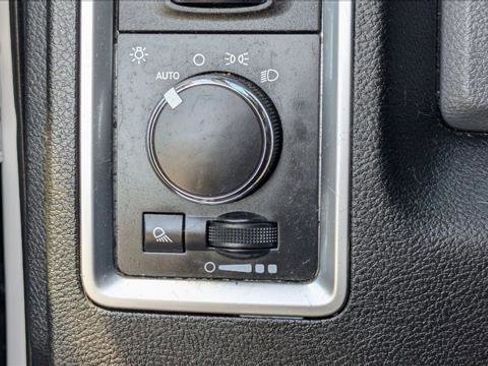 Used 2014 RAM 1500 Classic SLT image 16