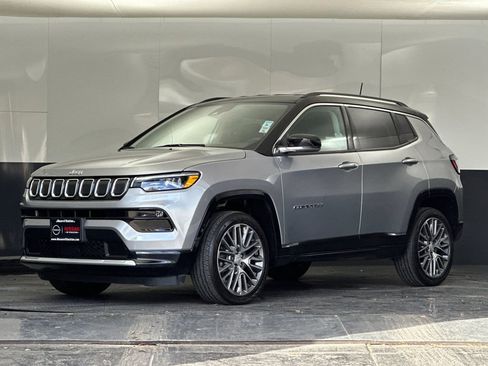 Used 2022 Jeep Compass Limited w/ Elite Group image 7