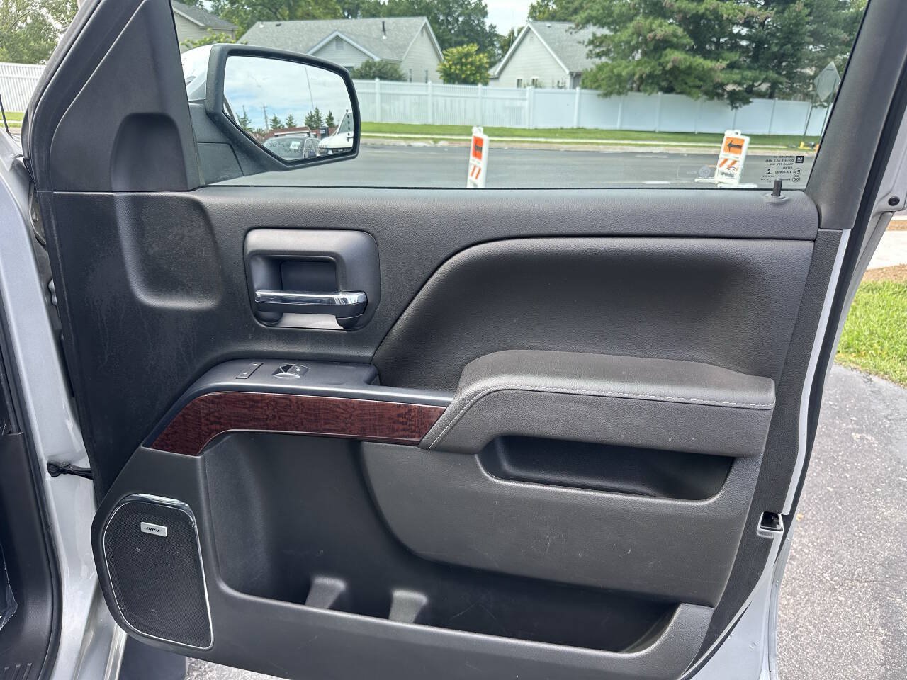 Used 2017 GMC Sierra 1500 SLT w/ SLT Premium Package AWD/4WD image 11
