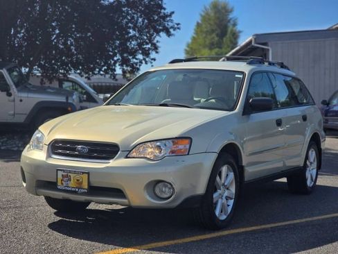 Used 2006 Subaru Outback 2.5i image 3