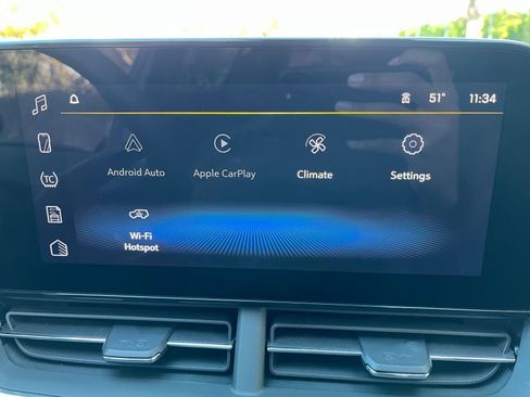 Used 2025 Chevrolet Trax LT image 21