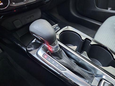 Used 2024 Chevrolet Trax LT w/ Driver Confidence Package image 29