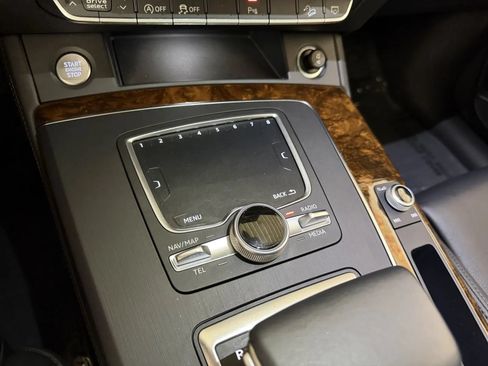 Used 2018 Audi Q5 Prestige w/ Prestige Package AWD/4WD image 29