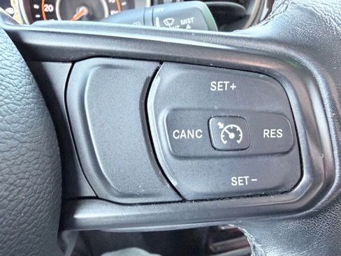 Certified 2020 Jeep Gladiator Sport image 15