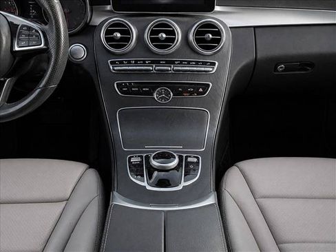 Used 2017 Mercedes-Benz C 300 Sedan image 18