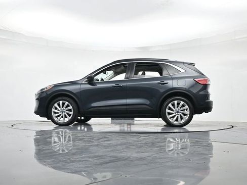 Certified 2022 Ford Escape Titanium w/ Titanium Elite Package image 41