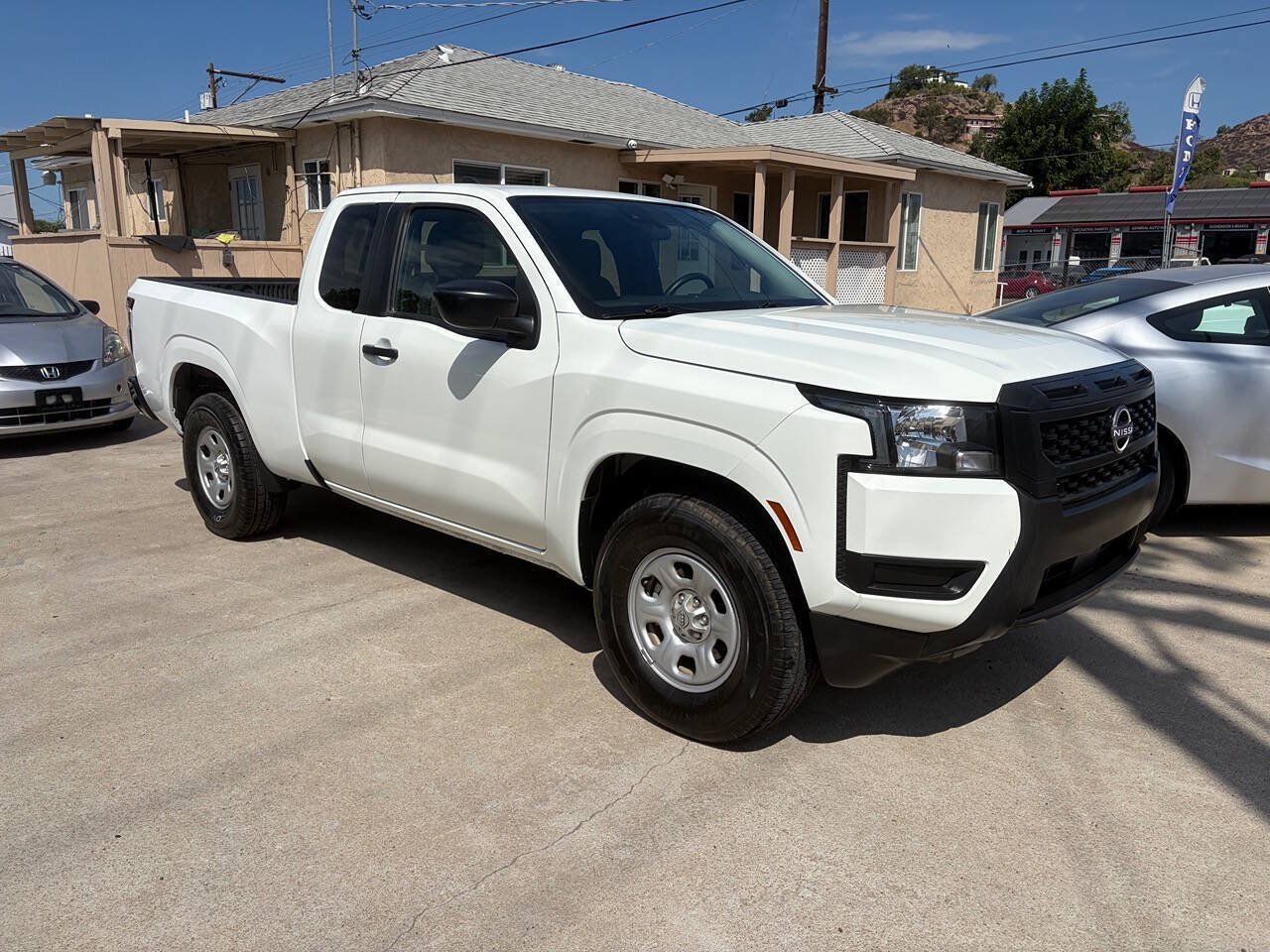 Used 2025 Nissan Frontier S w/ S Utility Package RWD image 7